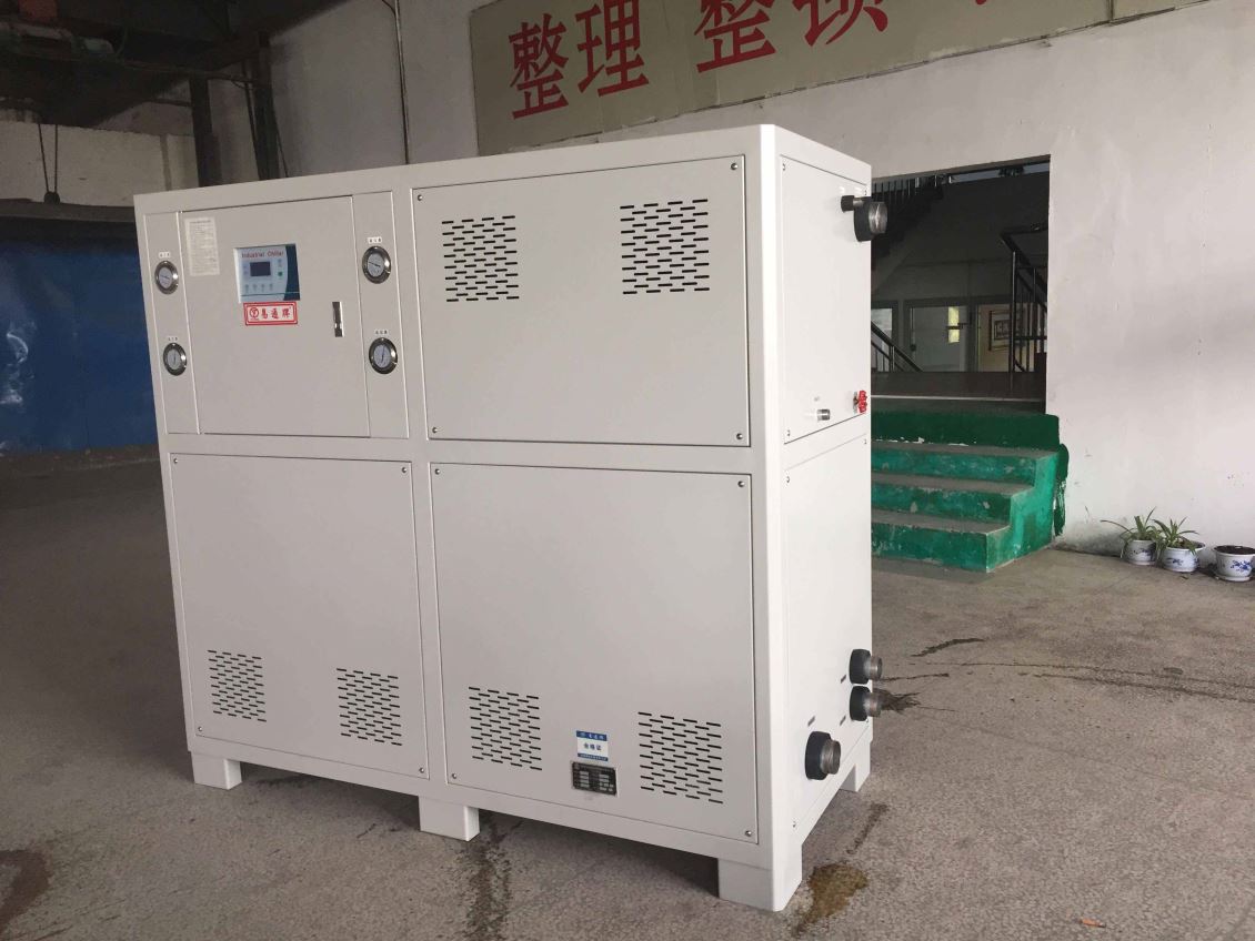 冷水機安裝